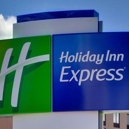 Holiday Inn Express Holly Springs - Raleigh Area By Ihg Esterno foto
