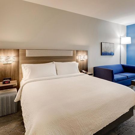 Holiday Inn Express Holly Springs - Raleigh Area By Ihg Esterno foto