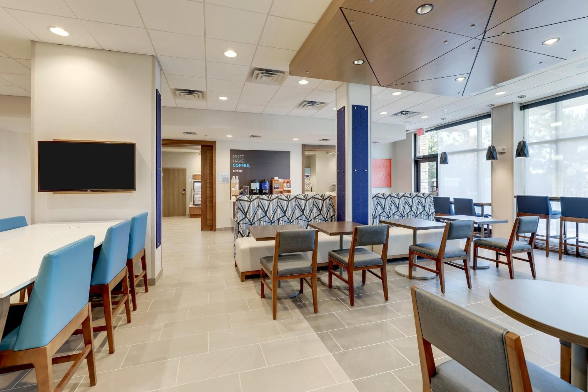 Holiday Inn Express Holly Springs - Raleigh Area By Ihg Esterno foto