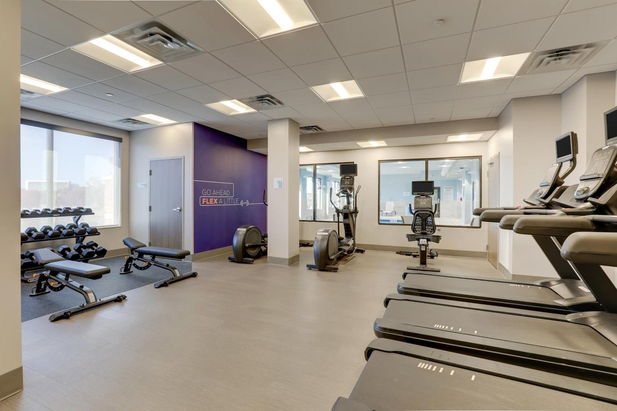 Holiday Inn Express Holly Springs - Raleigh Area By Ihg Esterno foto