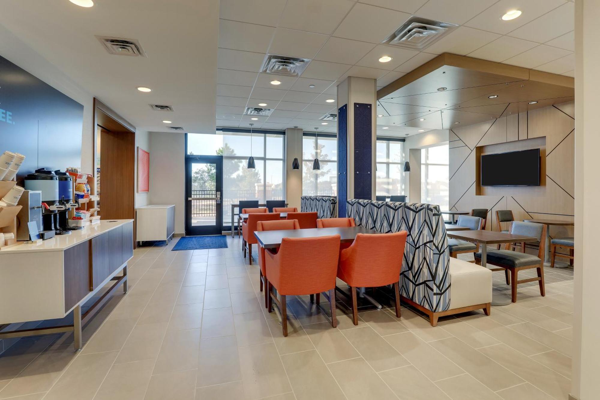 Holiday Inn Express Holly Springs - Raleigh Area By Ihg Esterno foto
