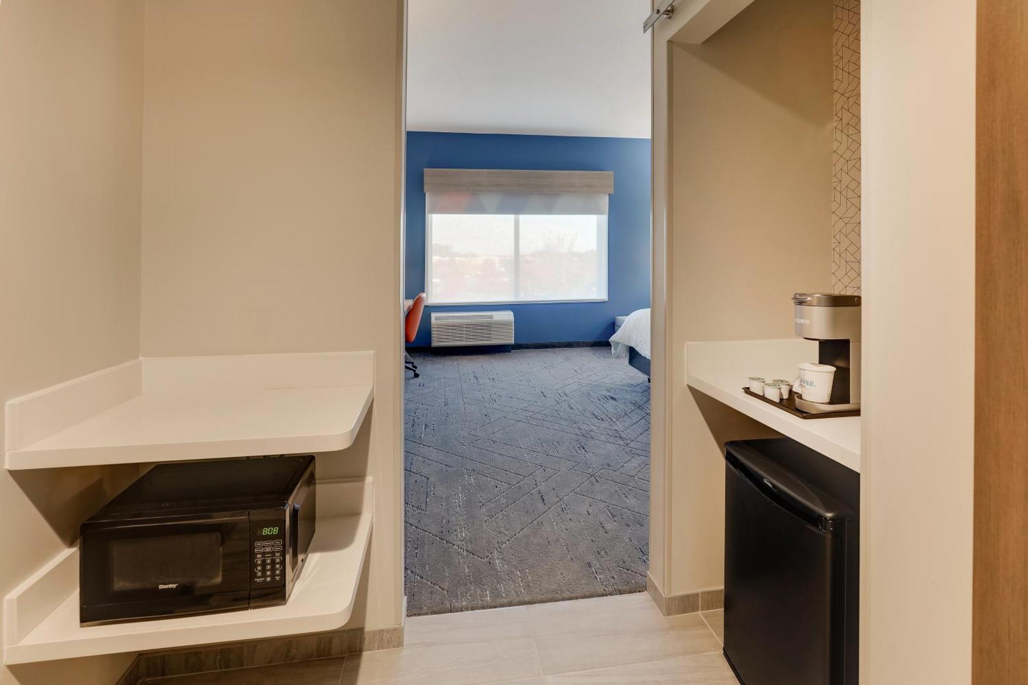 Holiday Inn Express Holly Springs - Raleigh Area By Ihg Esterno foto